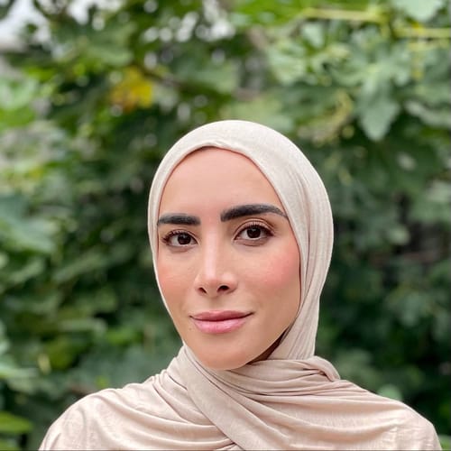 Headshot of Lena Mekdad, LPC