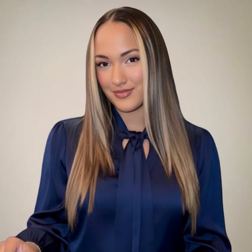 Headshot of Nicole Arias, LMHC