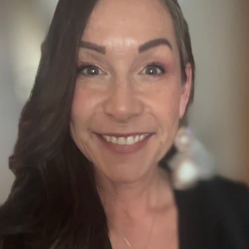 Headshot of Rena Lolar, LCPC