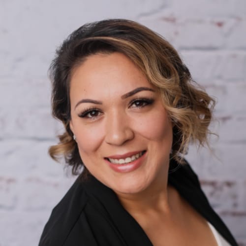 Headshot of Janie Zuniga, LMFT