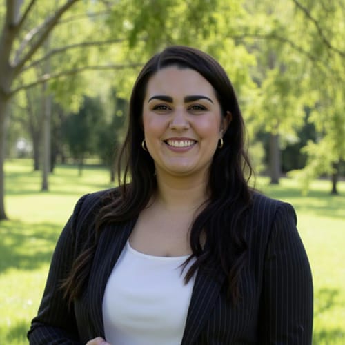 Headshot of Erika Orelus, LICSW