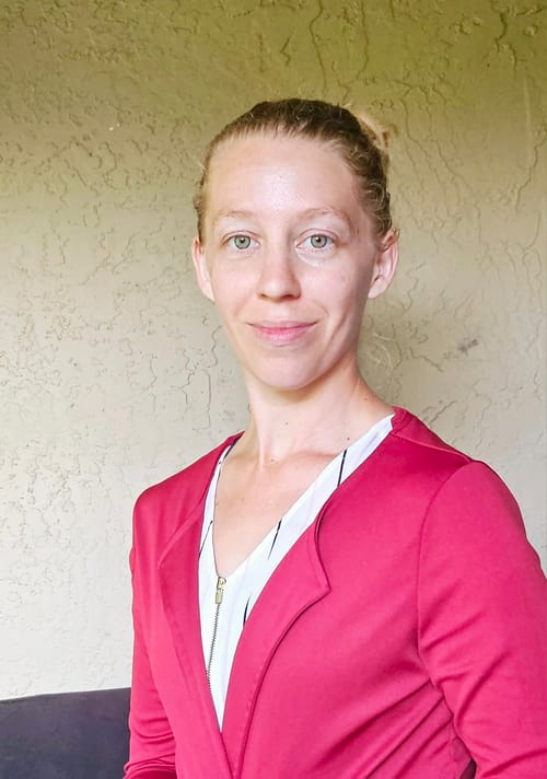 Headshot of Alyssa Coan, LCSW_OUT_OF_STATE