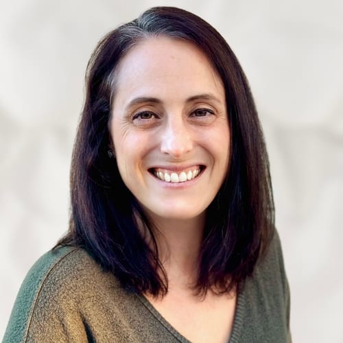 Headshot of Rachael Amaral, LCSW