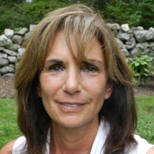 Headshot of Lori Gunn, LCSW