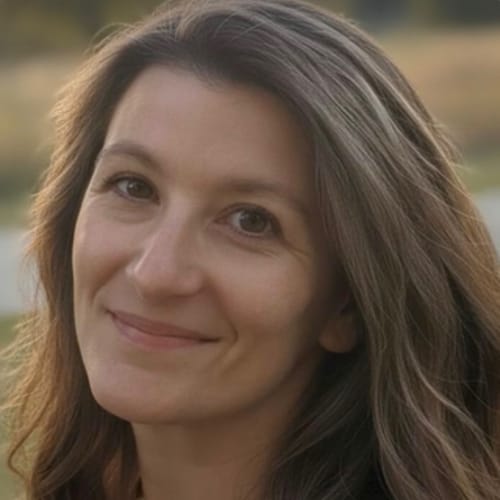 Headshot of Kelly Hebert, LMHC