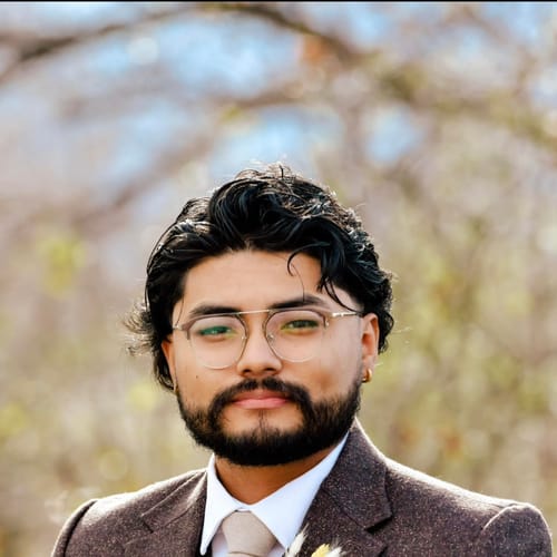 Headshot of Carlos Ortega, LPC