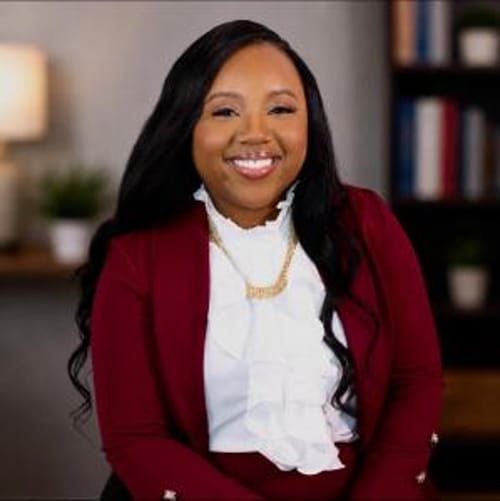 Headshot of Temesha Clark, LCSW