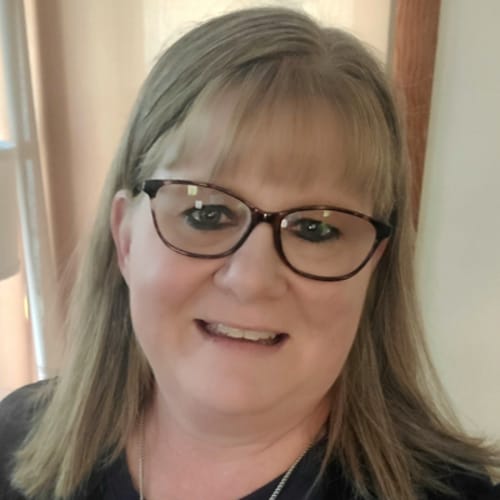Headshot of Kelly Heinlen, LMHC