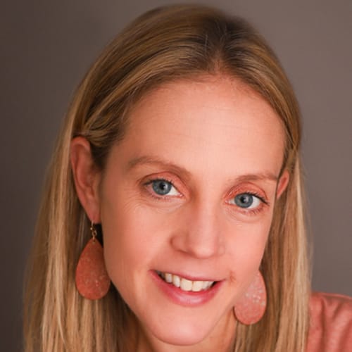Headshot of Lisa Gordner, LCSW
