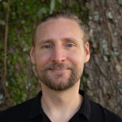Headshot of Stephen Aston, LCSW