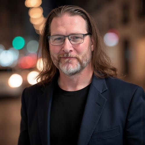 Headshot of Eric Rosmith, PSYCHOLOGIST