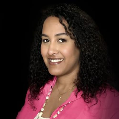 Headshot of Regine Plummer, LPC