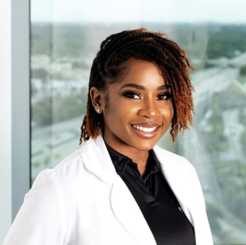 Headshot of Rochelle Bradley, APRN
