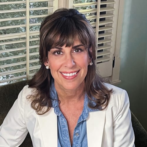 Headshot of Cecilia Samartin, LMFT