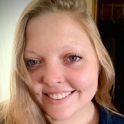 Headshot of Jacki Nadeau, LC