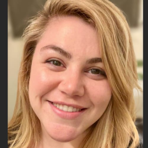 Headshot of Leslie Rozner, LCSW