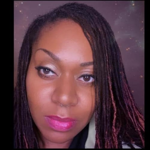 Headshot of Niema Davis, LCSW