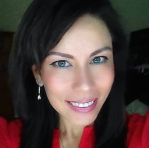 Headshot of Heidi Nguyen, LMFT