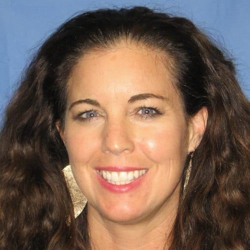 Headshot of Theresa Searles, LPCC