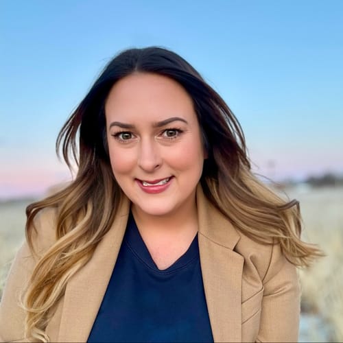 Headshot of Stephanie Pezzone, LMHC
