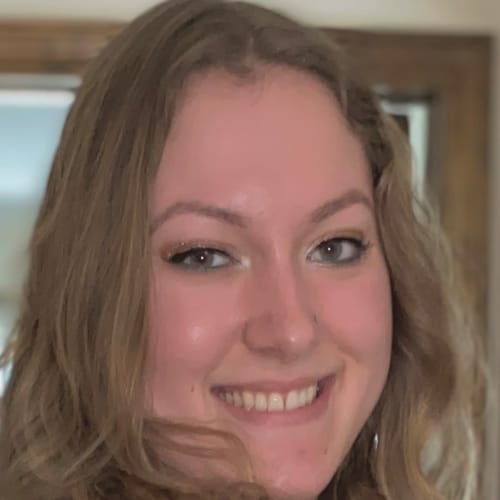 Headshot of Caroline Karabeinikoff, LCSW