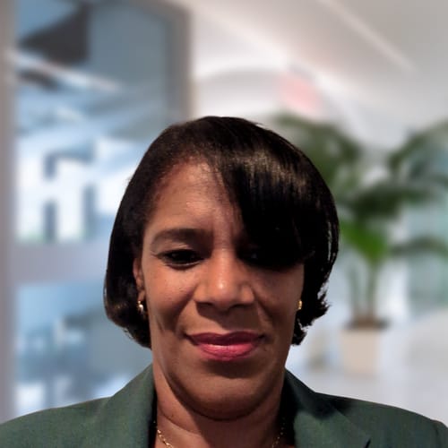 Headshot of Sontra Carmouche, LCSW