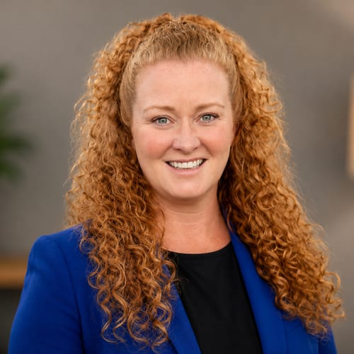 Headshot of Summer Hanson, LCSW