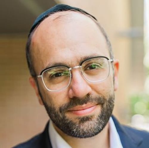 Headshot of Avi Kohn, LMSW