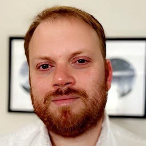 Headshot of Stephen Homsey, LCSW