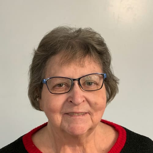 Headshot of Linda Catlin, LCSW