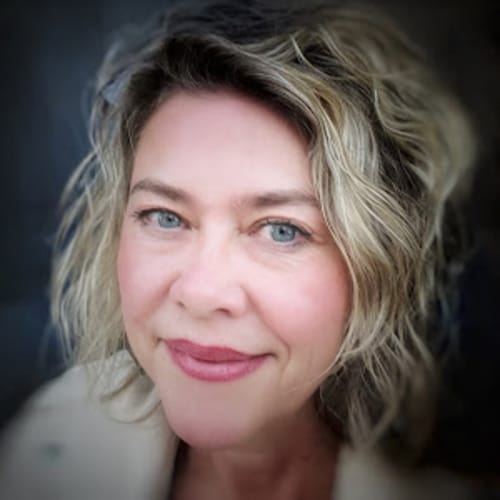 Headshot of Beth Bobbitt, LCSW