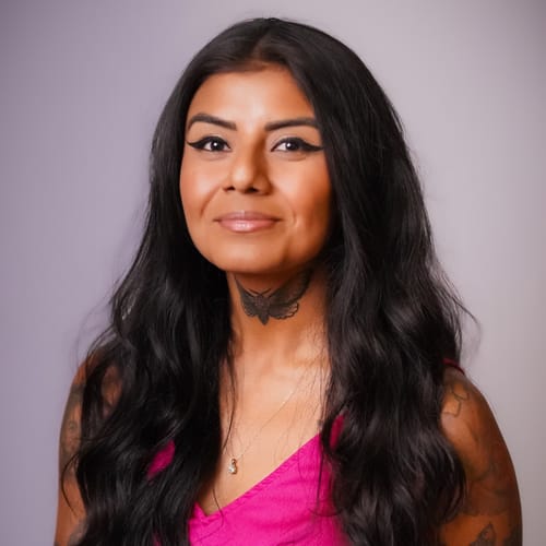 Headshot of Cristina Leal, LPCC