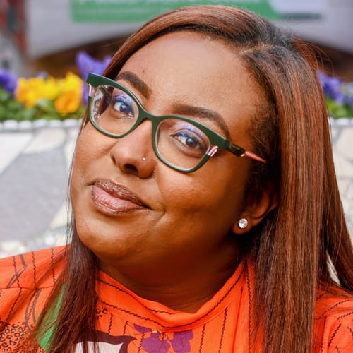 Headshot of Shaquala Fields, LICSW