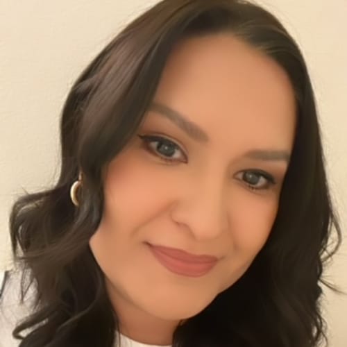 Headshot of Kelly Castillo, LMFT