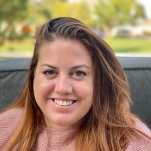 Headshot of Michelle Thomason, LPC