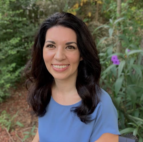 Headshot of Sasha Mondragon, PSYCHOLOGIST