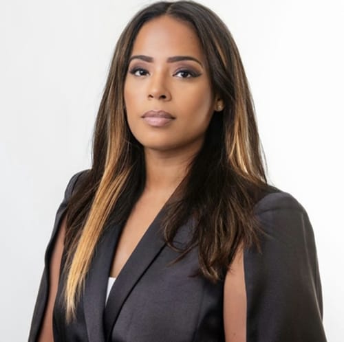 Headshot of Rashidah Jenious, LPC