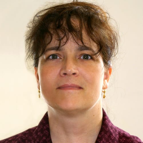 Headshot of Cindy Lynn, LMFT