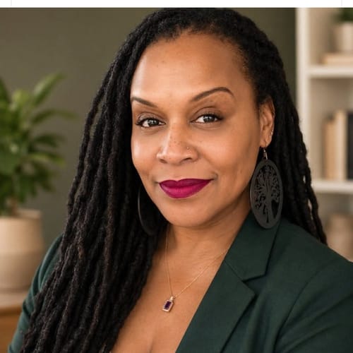 Headshot of Sharisse McGill, LCSW