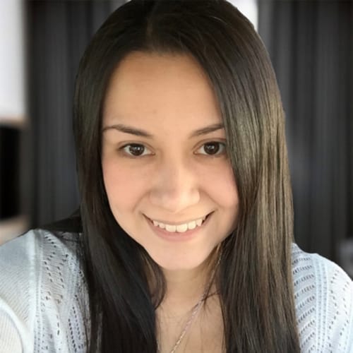 Headshot of Leanne Perales, LMFT