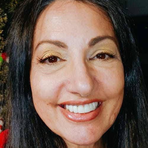 Headshot of Lisamarie Newsom, LCSW