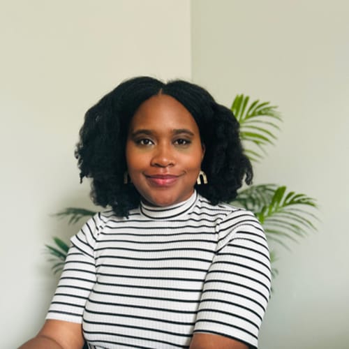 Headshot of Julianinah Midy, LICSW