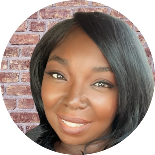 Headshot of Sakina Crosby, LCPC