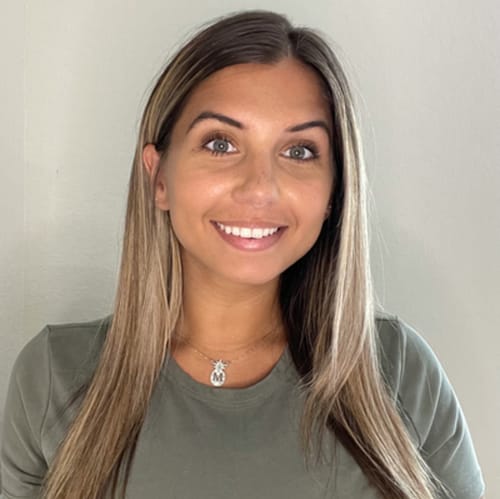 Headshot of Makayla May, LMHC