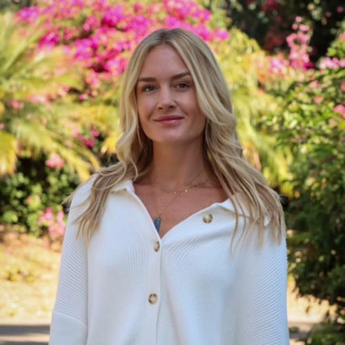 Headshot of Mackenzie Burdick, LCSW