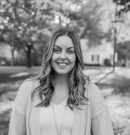 Headshot of Holly Tudor, LPC