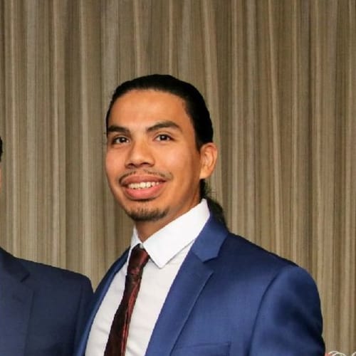 Headshot of José Garza, LPC