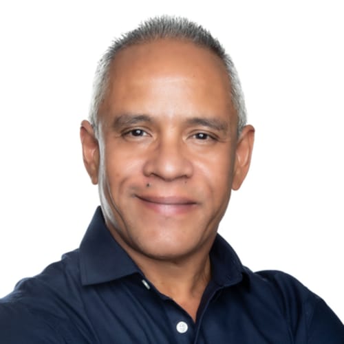 Headshot of Raul Figueroa, LCSW