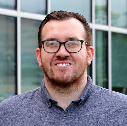Headshot of Johnathon Peterson, LPC