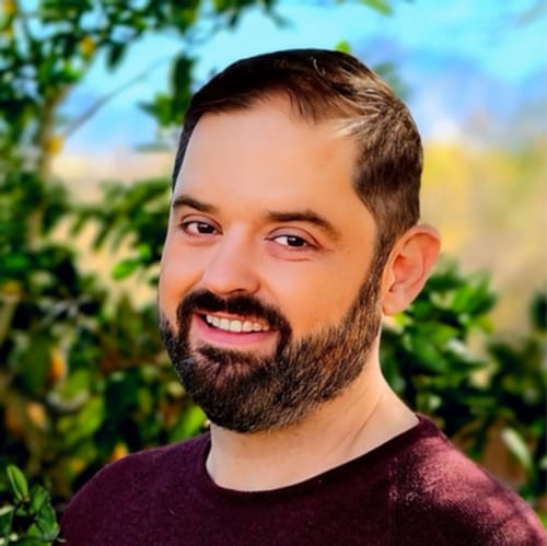 Headshot of Kenneth Lee, LPC